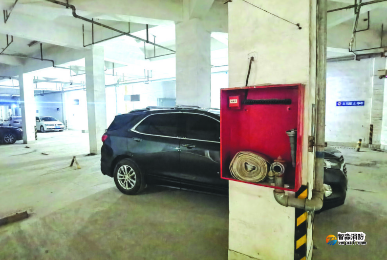 車庫消火栓大半都殘缺